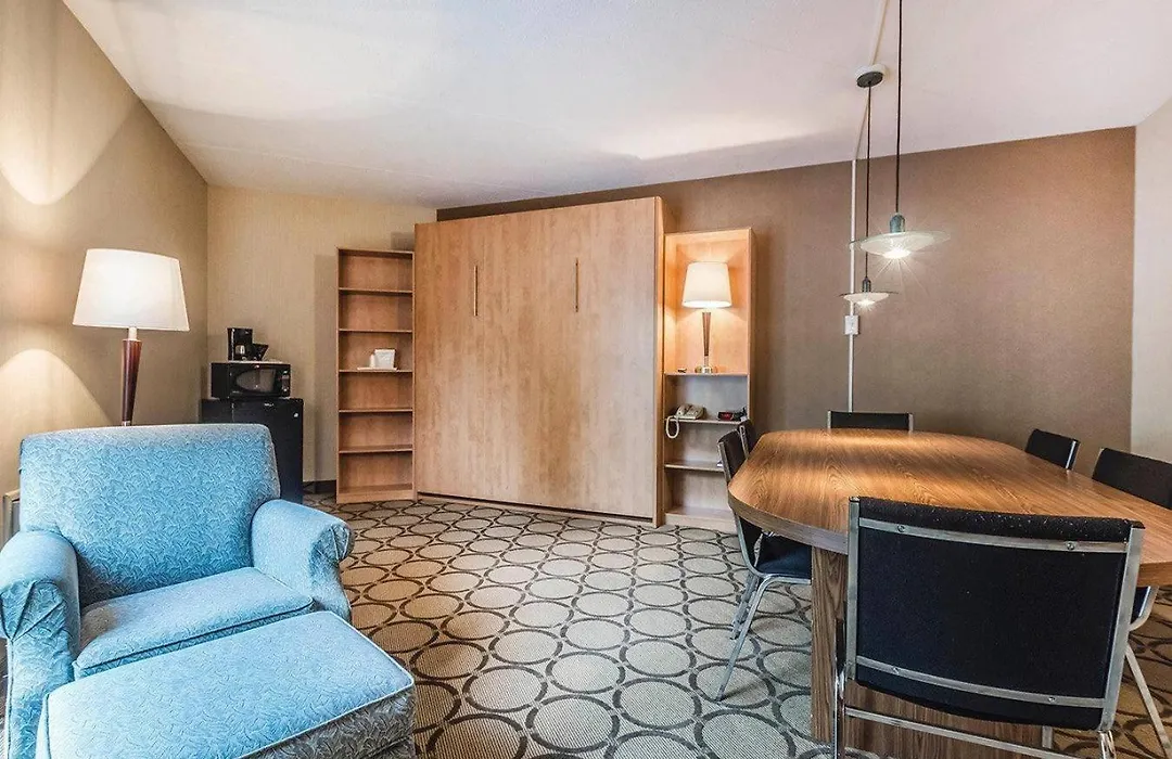Comfort Inn Drummondville - Highway 20-1