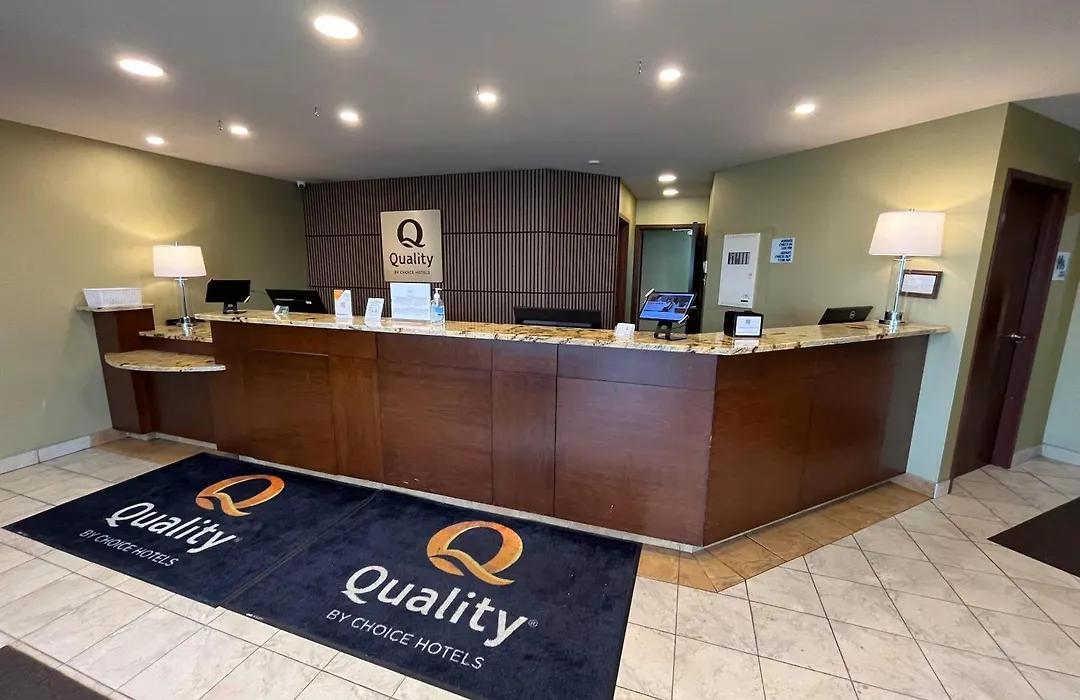 Quality Inn Saint-Jean-Sur-Richelieu-1