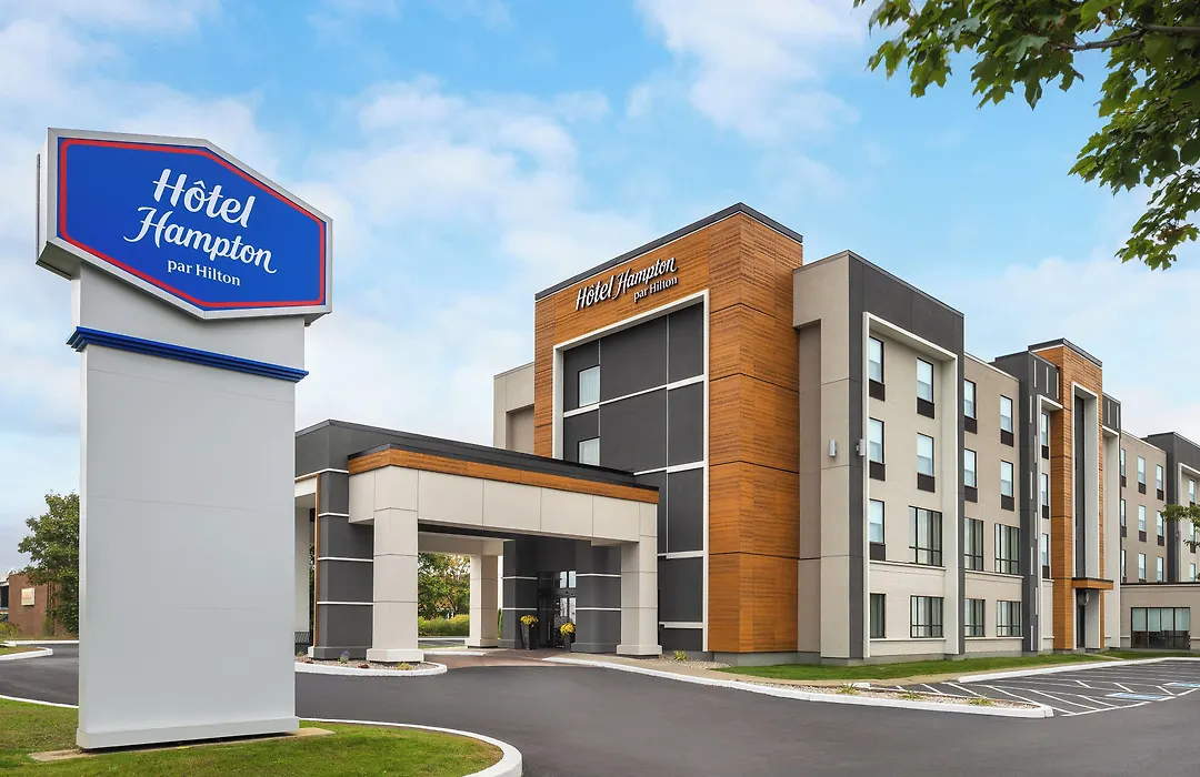 Hampton Inn & Suites Montreal-Dorval-1