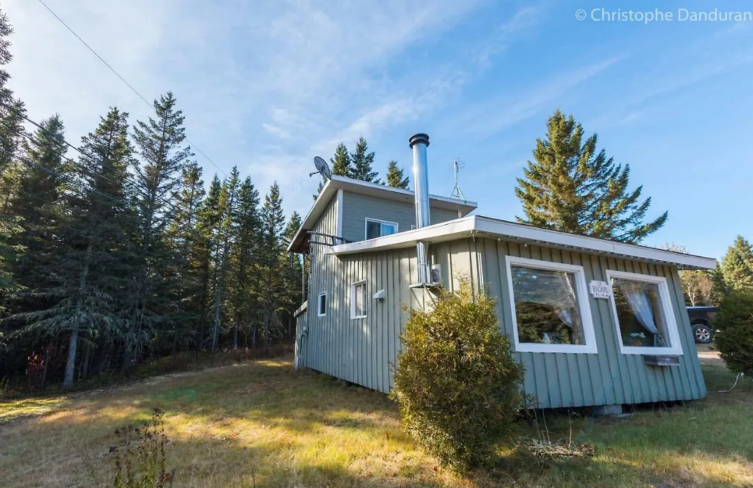 Chalet Le Pti Loup - Les Chalets Spa Canada-1