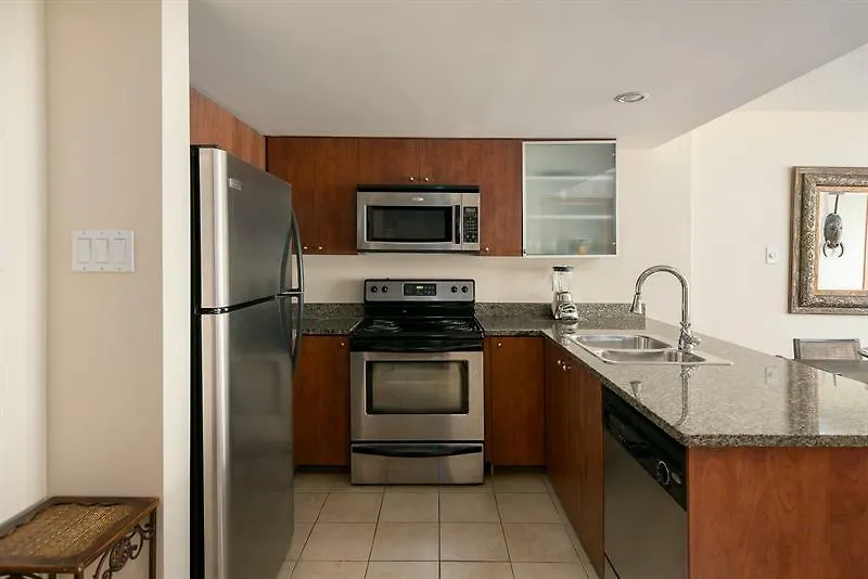 Bohemian 1Br In Old Montreal By Sonder-1