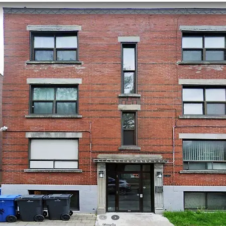 Sanitized Renovated Close To Subway And 24 Hrs Services-2