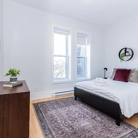 New Classy 2 Bedroom Apartment In Le Plateau By Denstays-3