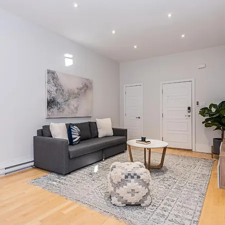 Welcoming And Homey Unit Near Mount Royal By Denstays-3