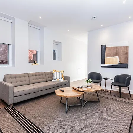 Vast And Perfectly Located 3 Bedroom Flat By Denstays-3