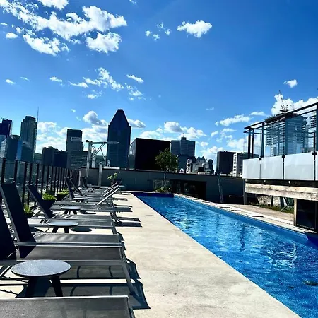 Beautiful Condo With A Pool At Rooftop-3