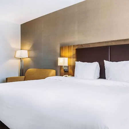 Quality Hotel Dorval Aeroport-2