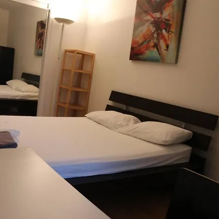 Spacious 2Bd Room Appartement In Plateau Montroyal-3