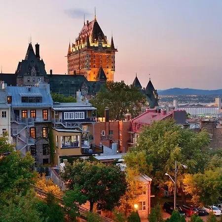 Initial / New Yorker / Centre-Ville De Quebec-2