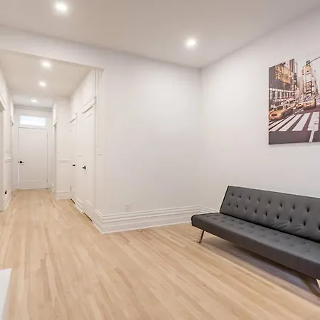 Wonderful 4Bedr In Mile-End With Free Parking-3