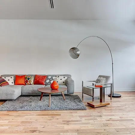 Modern Suites In Ndg-3