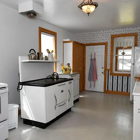 Maison de Percé-2