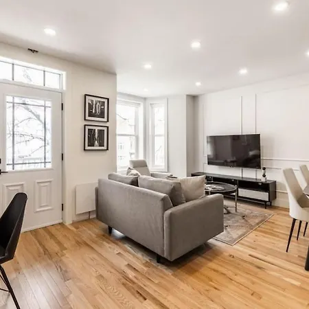 Chic And Warmfull 1 Bedroom Apartment In Le Plateau By Denstays-3