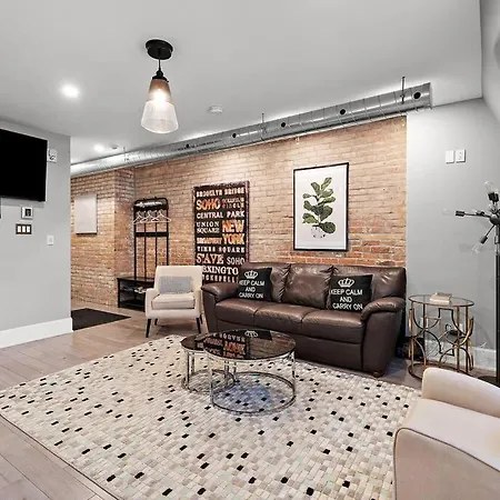 Lovely 3Bd Condo Right Center Of Dt Mtl Bishop St-3