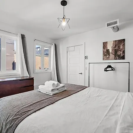 Lovely 3Bd Condo Right Center Of Dt Mtl Bishop St-2