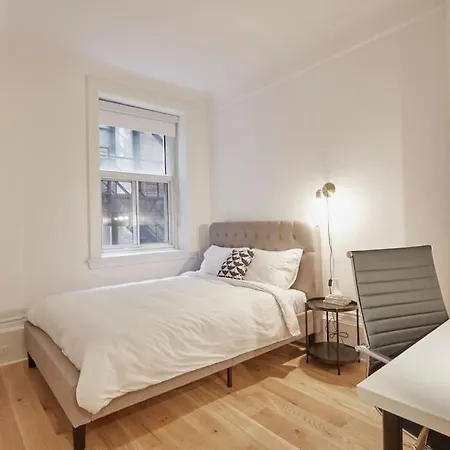 Spacious & Stylish 4Br In The Heart Of Montreal #5-3