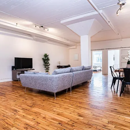 Artistic & Tech Mile End Suites-3