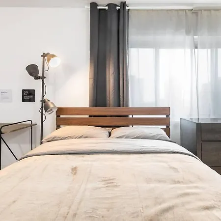 Apartment In The City Center-3