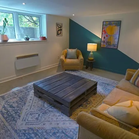 Colourful And Bright Renovated Basement Suite-3