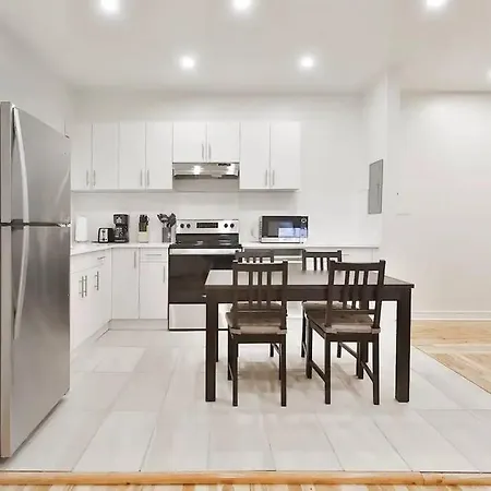 Free Parking - Perfect Location - Must Stay-2