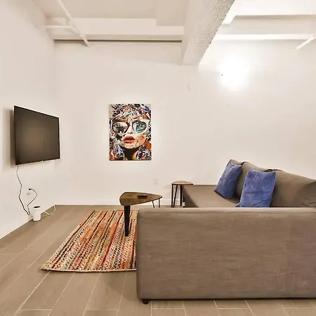 Amazing Location And Trendy Neighborhood-2