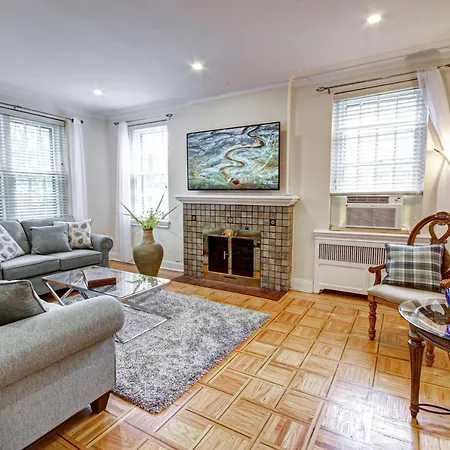 Cheerful House 3 Bedrooms 2 Baths 2 Free Parkings-3