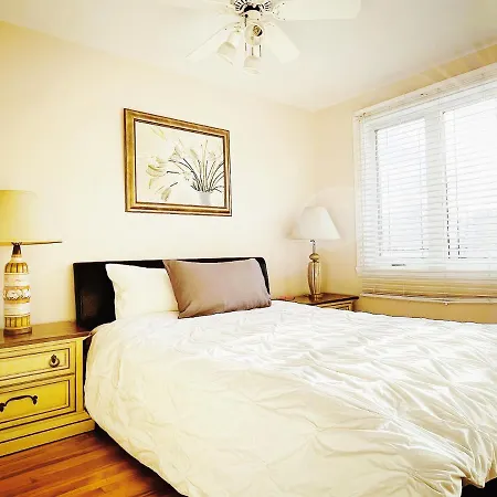 Peace House Subway&Private Parking 5 Mins Downtown-3
