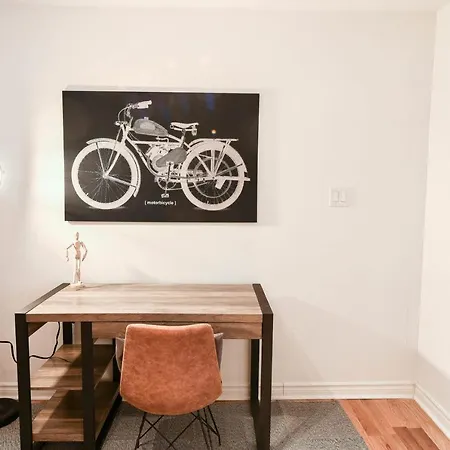 Large 3 Bed 2 Bath For 8 In Center Of Golden Square Mile - Stanley House-2