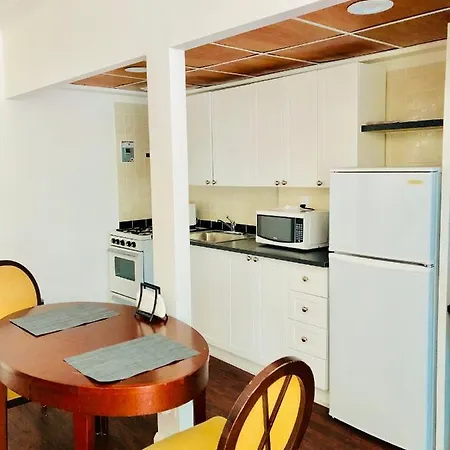 Stylish Montreal Apartment: Comfortable Stay In The Golden Square Mile-3
