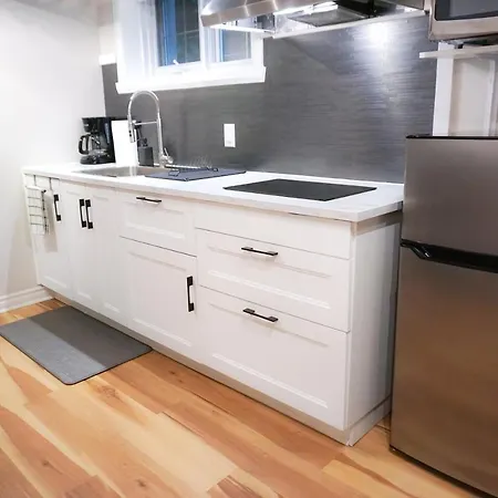 Cozy Apartment In Ahuntsic With Free Parking And Near Metro Station-3