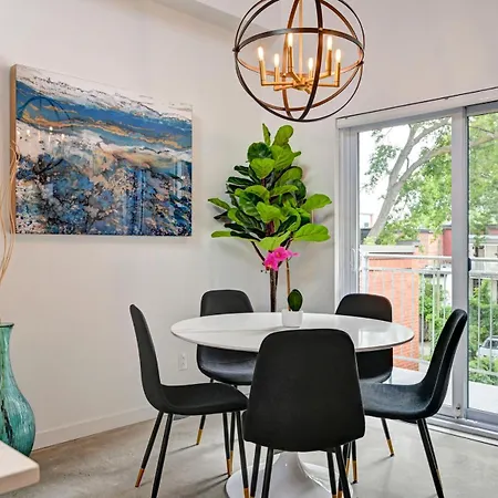 Penthouse Downtown 2Br 2Ba Private Roof Terrace Presented By Tripmontreal-2