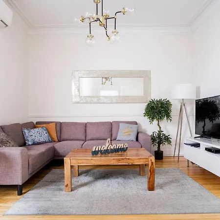 Mtlvacationrentals -The Chic Laurier-3