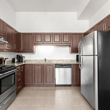 M11 The Simpsons Suite 3Br In The Heart Of Mtl-3