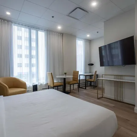 Travelodge By Wyndham Montreal Centre-3