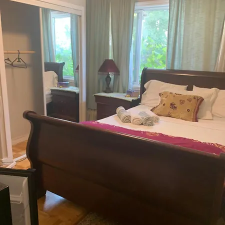 Accommodation Near Downtown Montreal-3