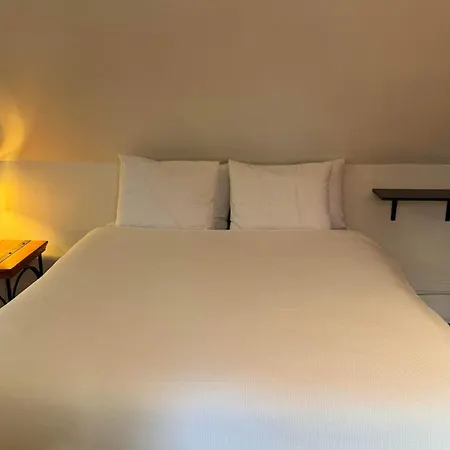 E-Hotel Des Grisons-3