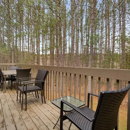 Le Champetre Tremblant 2Bdrs Condo W Fireplace-3