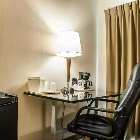 Comfort Inn Val D'Or-3