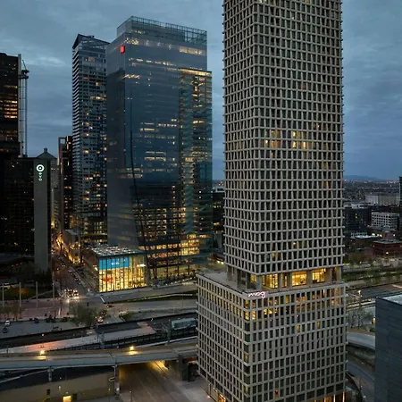Moxy Montreal Downtown-3