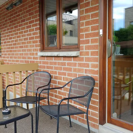 3 Bedrooms 3 Beds Near Metro -2 Parking Free-2