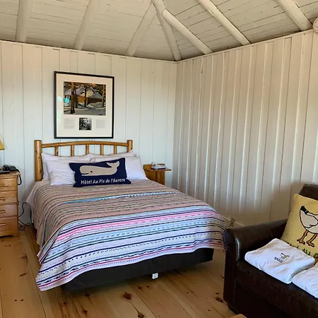 Au Pic de l'Aurore Motel-Chalets-2