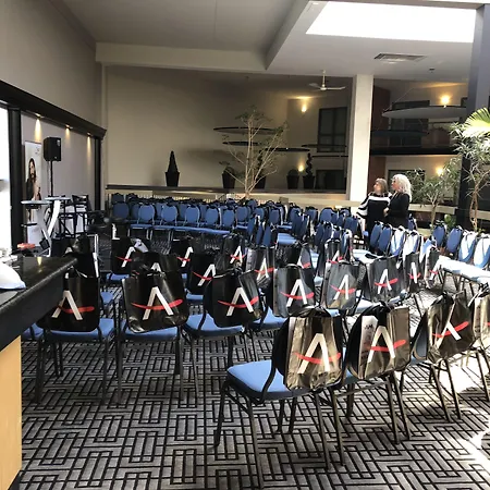 Best Western Laval-Montreal & Conference Centre-2