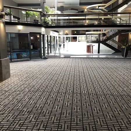 Best Western Laval-Montreal & Conference Centre-3