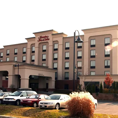 Hampton Inn & Suites Laval-3