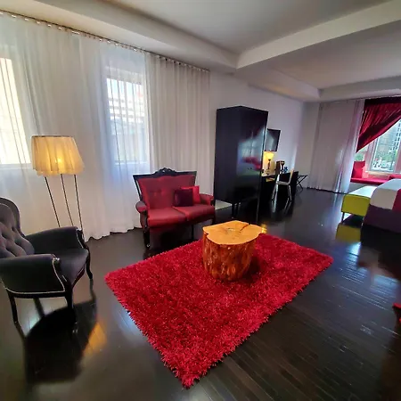 Hotel Chez Swann-2