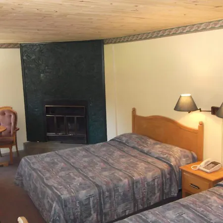 Auberge Mountain View Inn-2