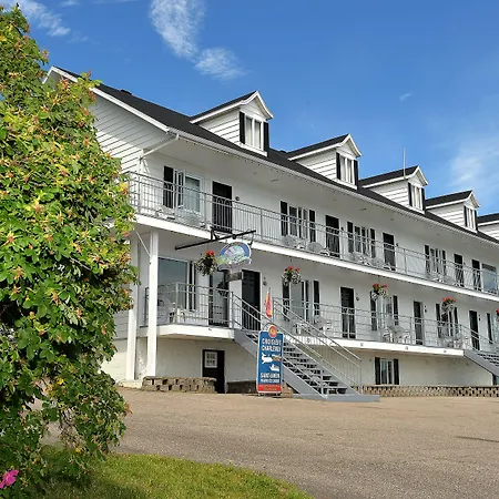 Auberge Sur Mer Charlevoix-2