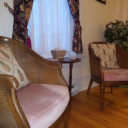 Les Trois Erables Boutique Inn-3
