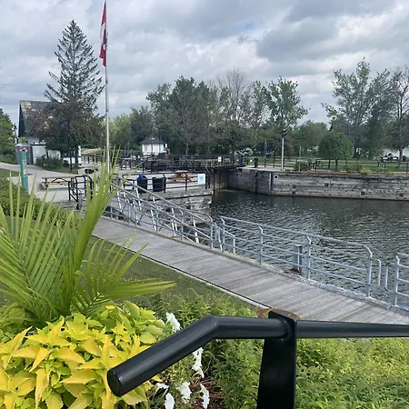 Flotel St-Jean-Sur-Richelieu-3