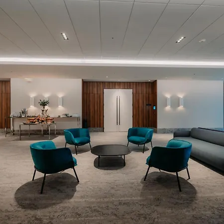 Homewood Suites By Hilton Montreal Midtown-3